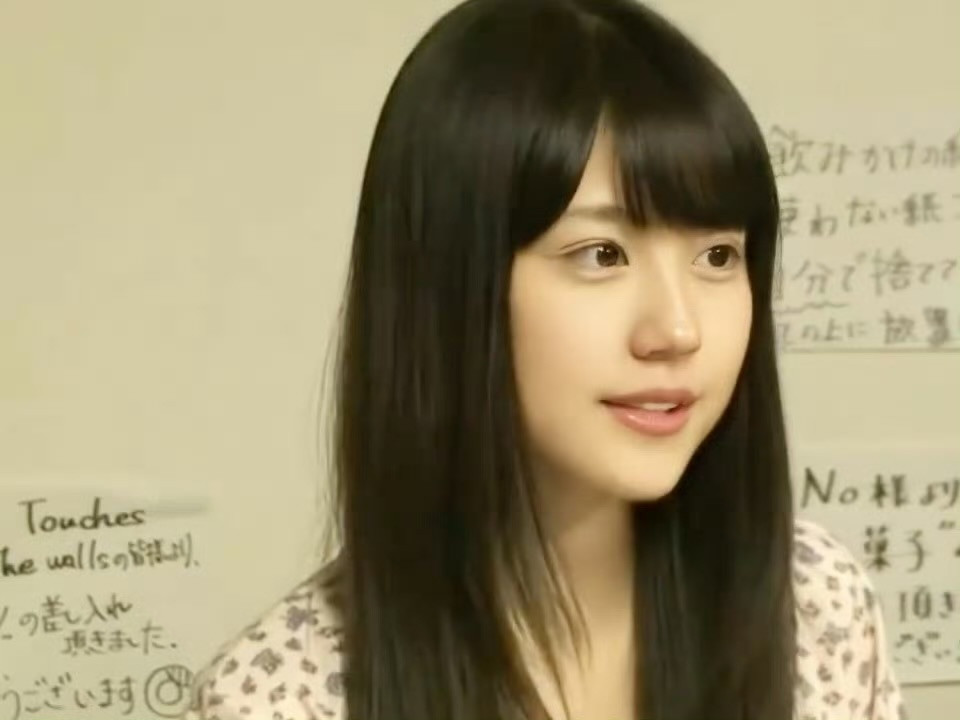 好萌，等头发长了我也要重新剪回刘海….