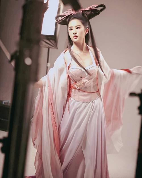 倩女幽魂广拍美晕