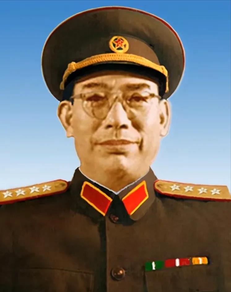 1955年9月10日，在许光达的办公室里，电话突然响起。许光达接起后，里面传出一