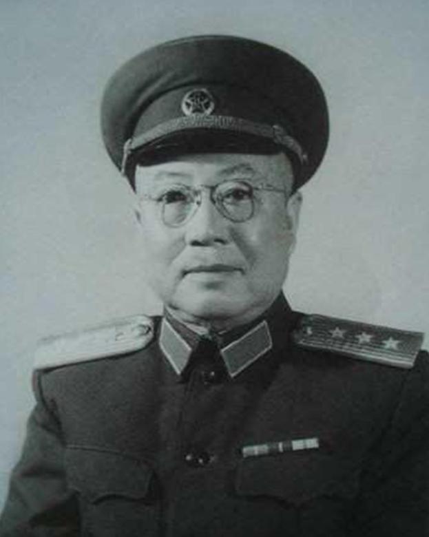 1946年，冀察政委刘道生突然发现，身为司令员的郭天民缴获了一批物资，却迟迟没有