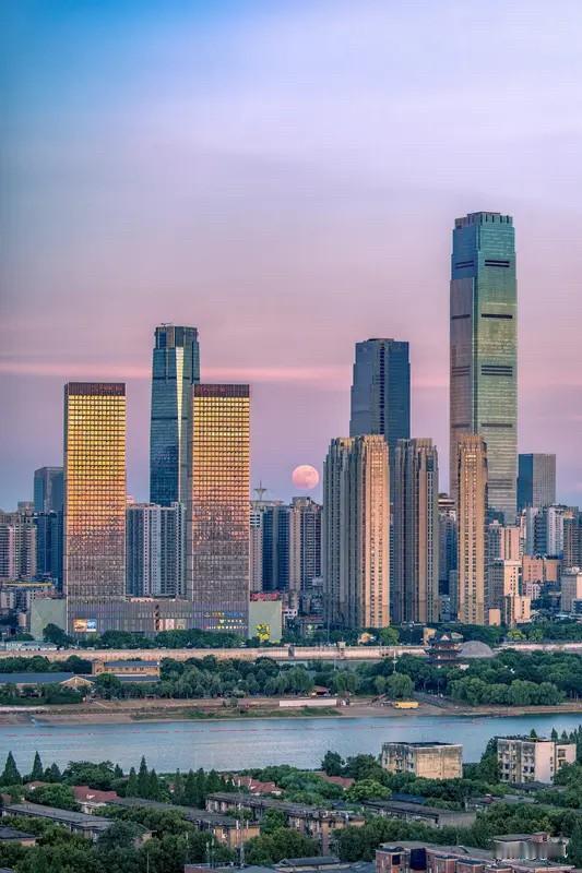 一些城市的房地产市场，在叠加优惠政策后出现好转迹象，这次轮到长沙出大招了。相