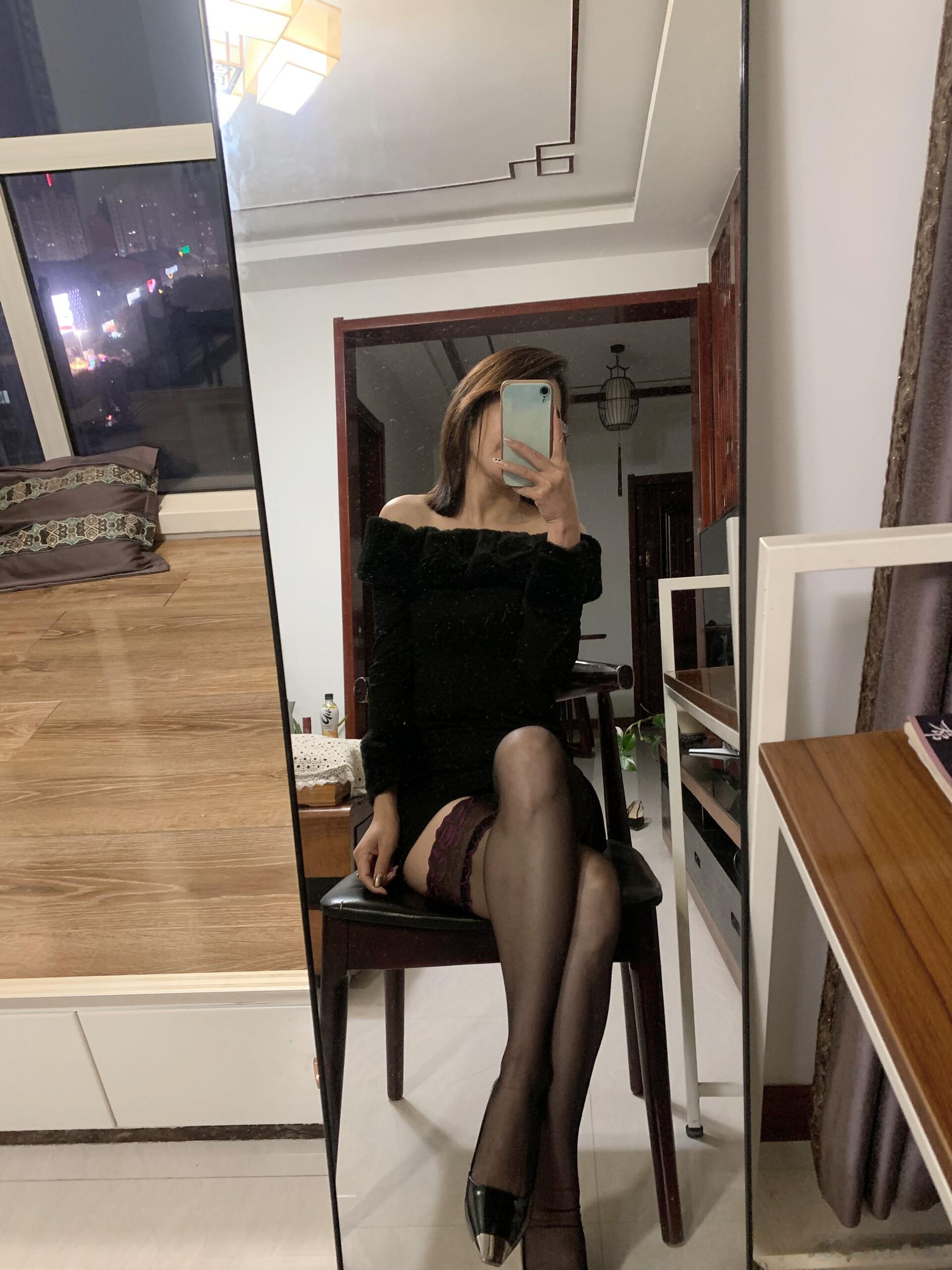 今天是辣妹天花板​​​