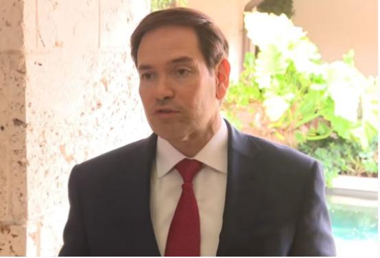 美国和乌克兰在佛罗里达的那两天会谈，表面上双方都喊着“有进展”，实际上早已经是火