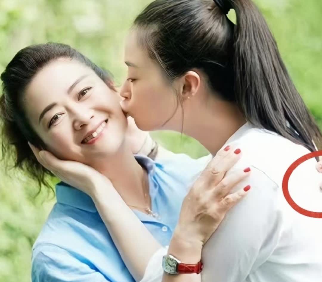 蒋欣的爸妈，是天下少有这样的父母；蒋欣这样的孩子，更是来报恩的！16岁的