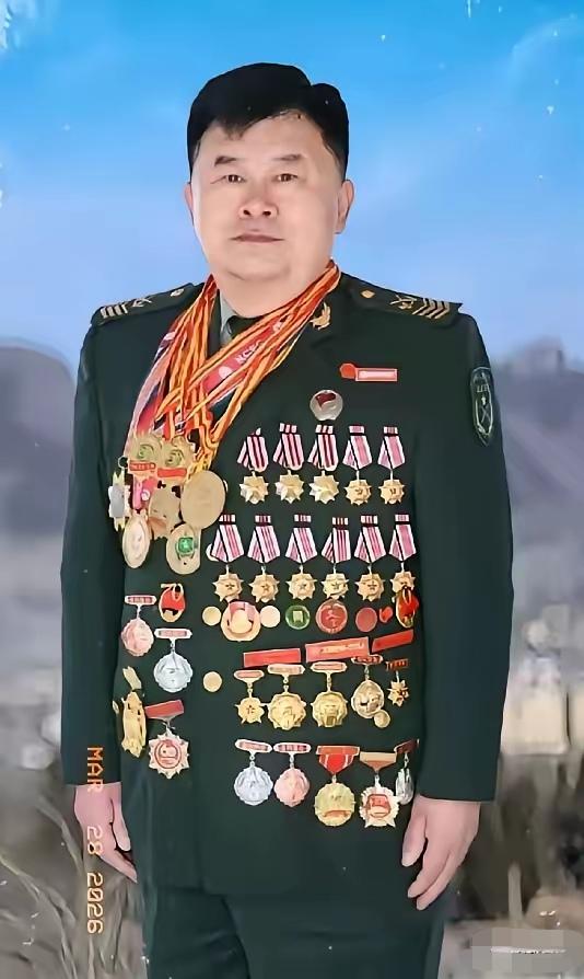 一名部队的炊事班长能做到这个份，真是极品。我只听说导弹部队、坦克部队、潜艇部队的