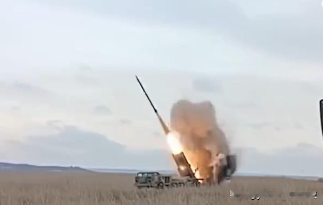 【俄军今日控制俩居民点】俄罗斯国防部12月23日发布的消息显示，俄北部