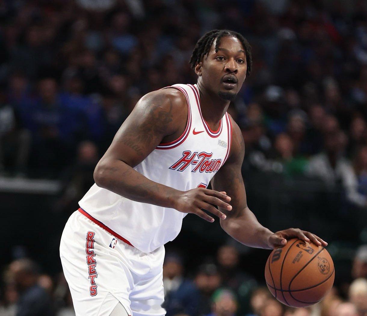 BrettSiegel：消息人士称，与休斯顿火箭队进行过谈判的球队都认为，火箭