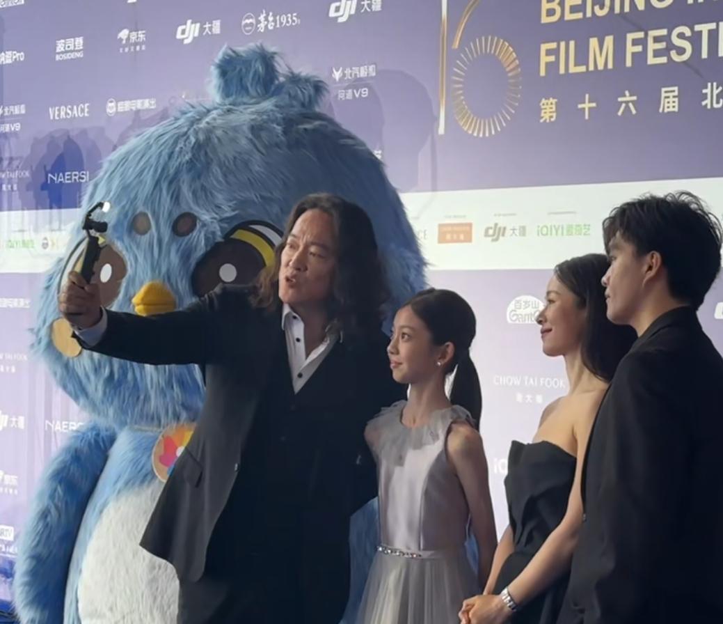 大疆Pocket4在北影节后台出镜率超高，明星们爱不释手啦想现在的明星私下都在