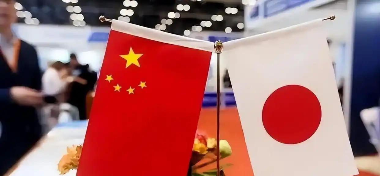 中国对日本的称呼变了。过去我们一直叫“日本政府”，现在这个说法换了。别觉得只是文