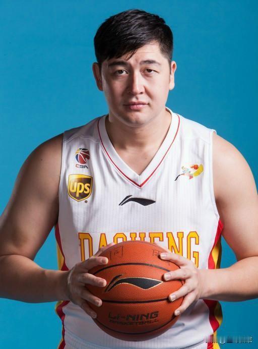 买吾兰任新疆广汇男篮董事长消息出来后，新疆球迷大多数还是持欢迎态度，没有对比就没