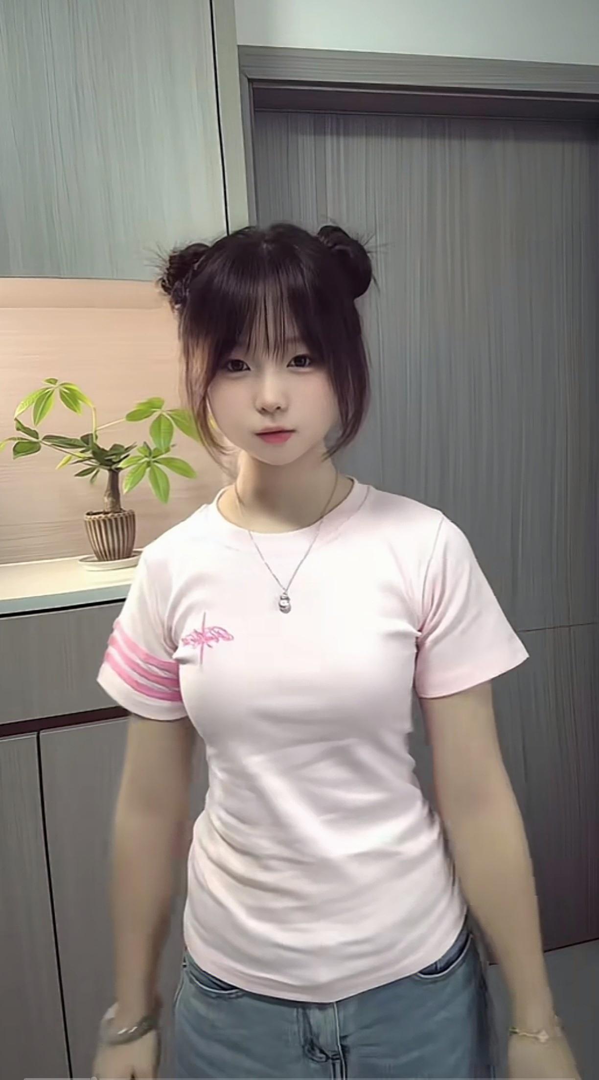 两小只超萌妹纸，不忍心打扰！