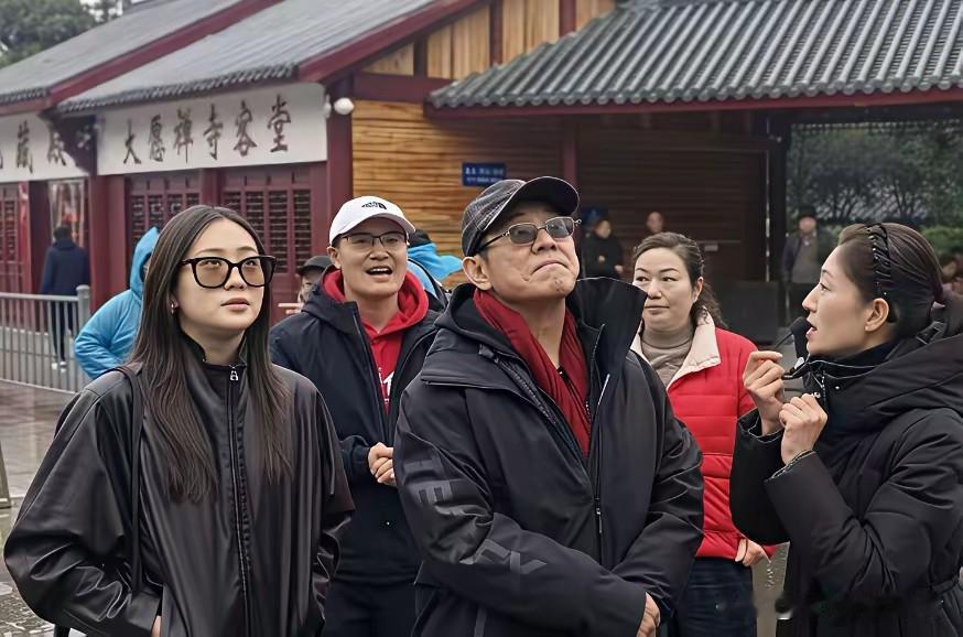 李连杰真的损耗太大，虽然如今被大家说已经回春，但是这状态看起来也是谁也逃不过生老