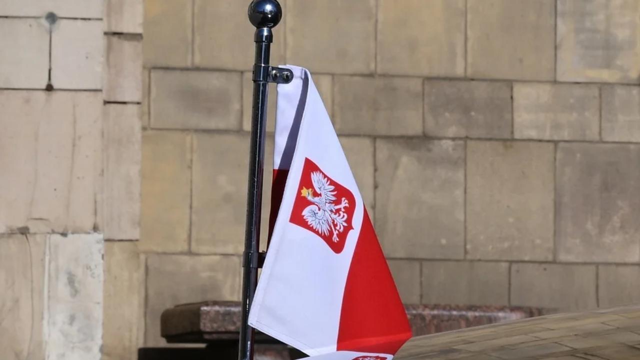 波兰开始大规模驱逐遣返乌克兰人  据乌克兰媒体报道，波兰已开始大规模驱逐乌