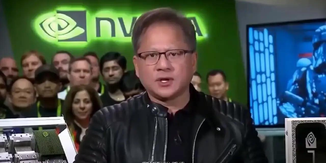 去年11月，英伟达老板黄仁勋直接跑到台积电台南厂，甩出大手笔：愿意自己掏钱帮台积