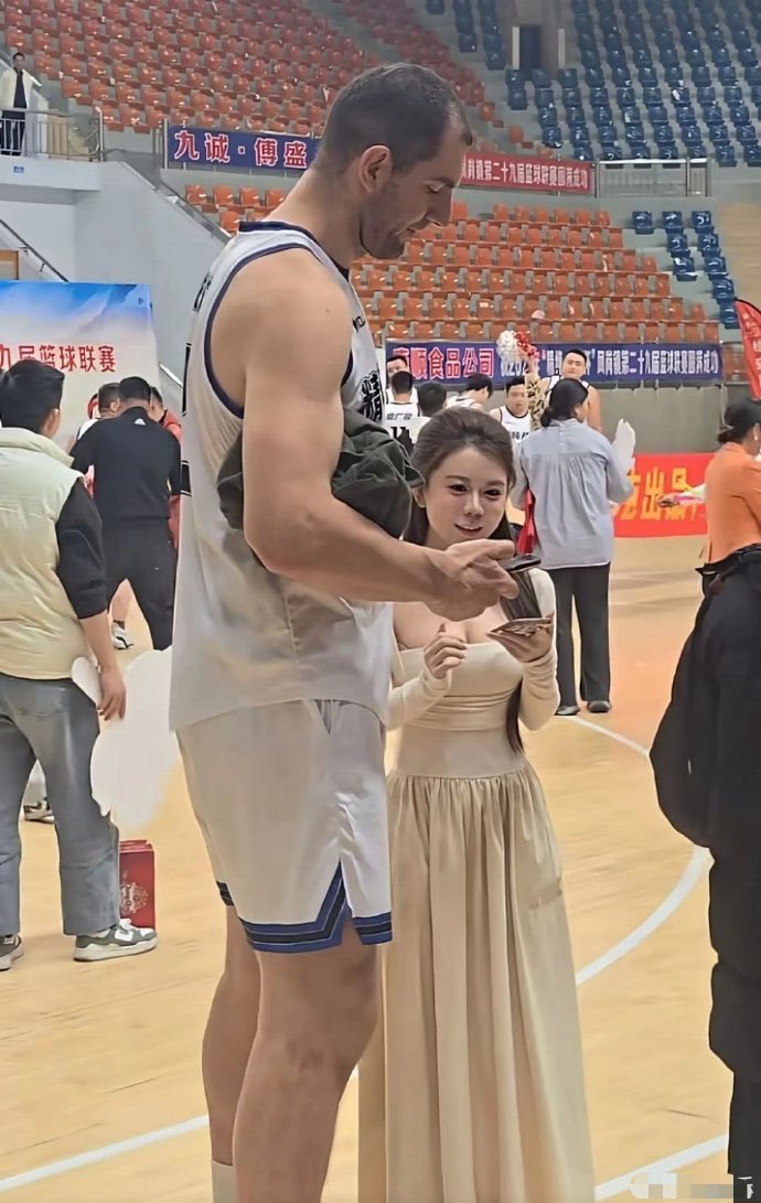 加到微信了，我的快乐谁懂啊！