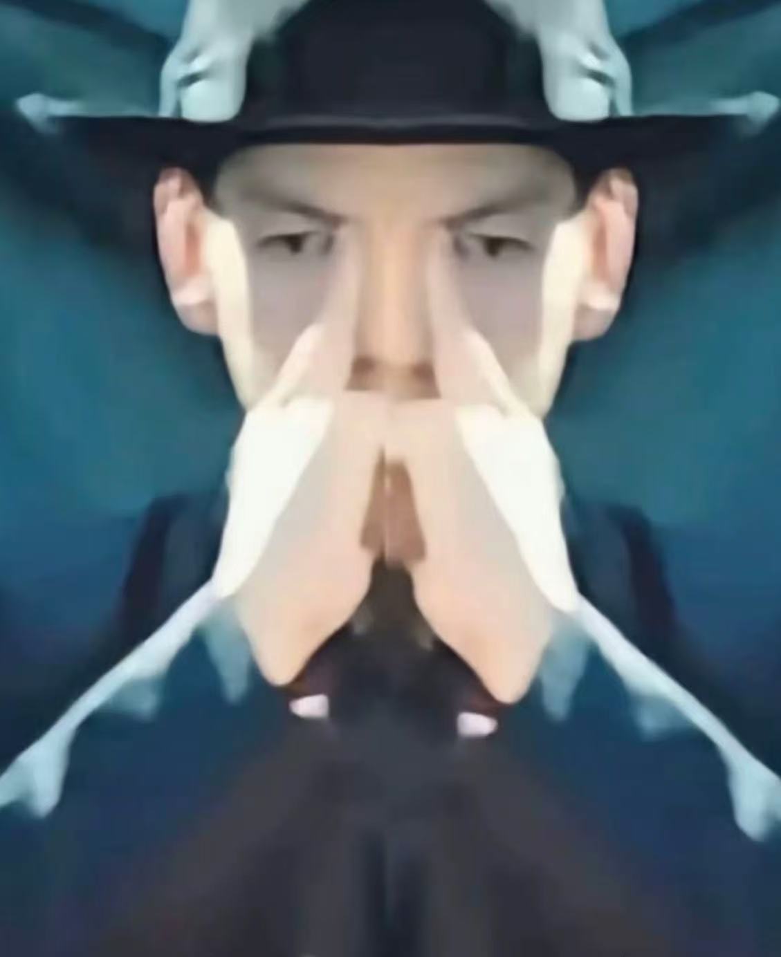 向佐丑衣服与郭碧婷无关向佐：我的穿搭我做主。郭碧婷：我做主不了他的穿搭。这对夫