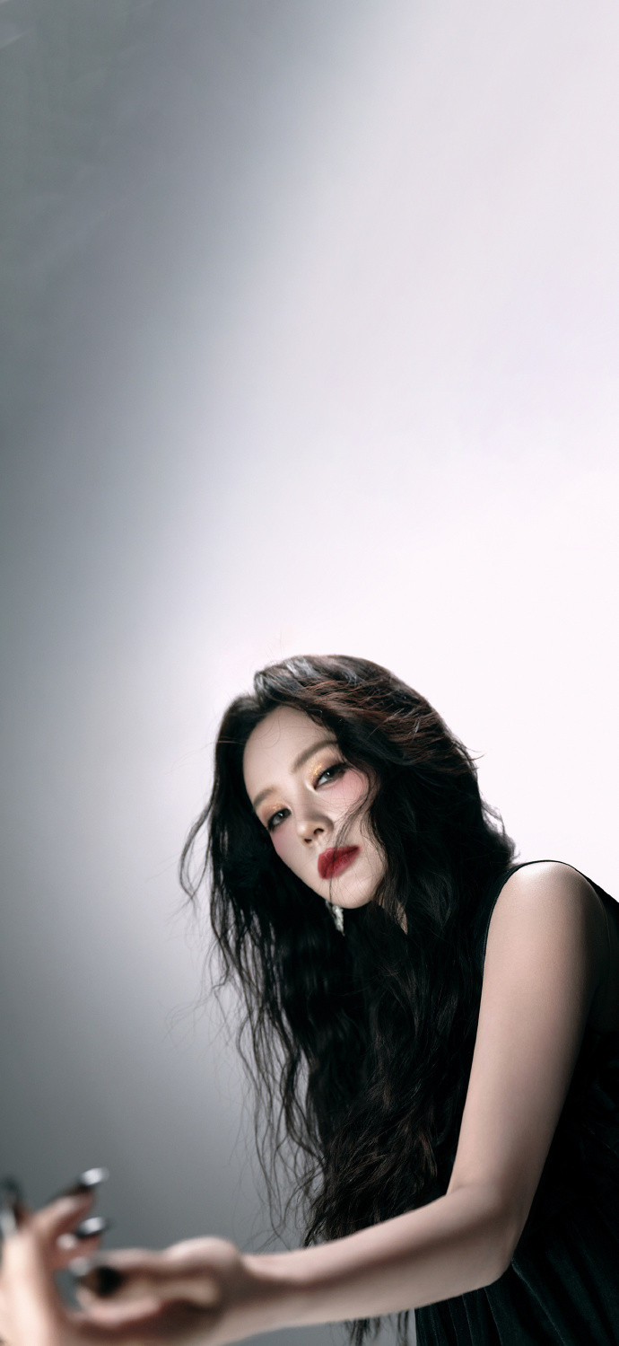 李一桐｜黑羽堕天使壁纸#娱乐分享馆##李一桐#​