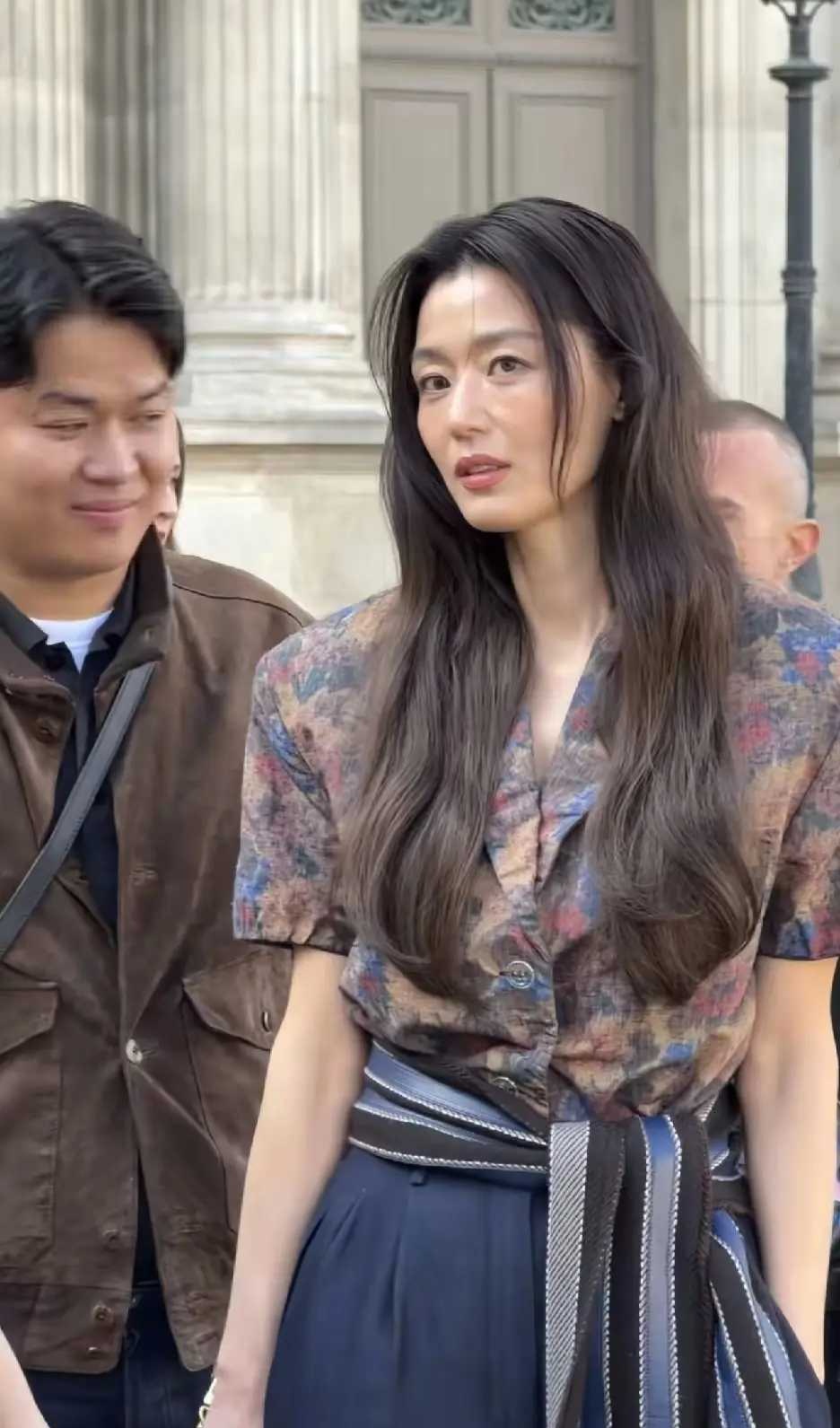 她的眼睛里已经没有光了