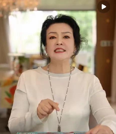 张兰这次真霸气，不再网上哔哩吧啦啰嗦了，直接亮证据，不知道哪个黑宝宝“中奖”了，