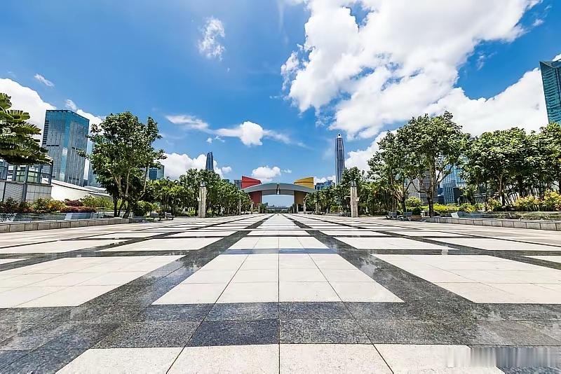 深圳地标，市民中心中轴线，每位来深旅游的朋友可以到这里看看，一定不会失望，尤其是