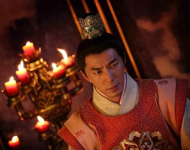 今日话题：李承乾如果不谋反真能坐上皇位吗？？？网友甲：李承乾的心计没有李治的