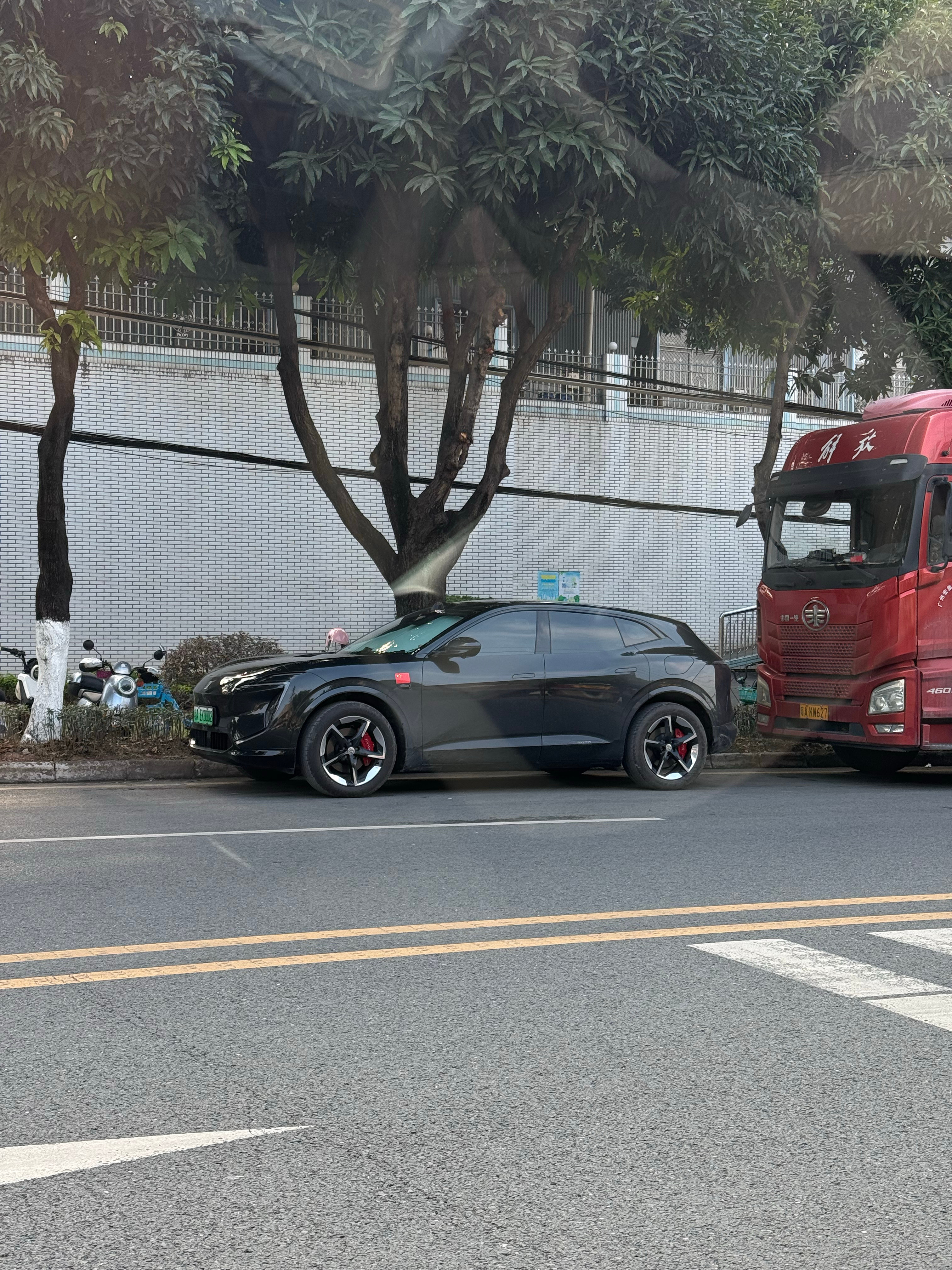 法拉塔？别说远看还真有点意思。