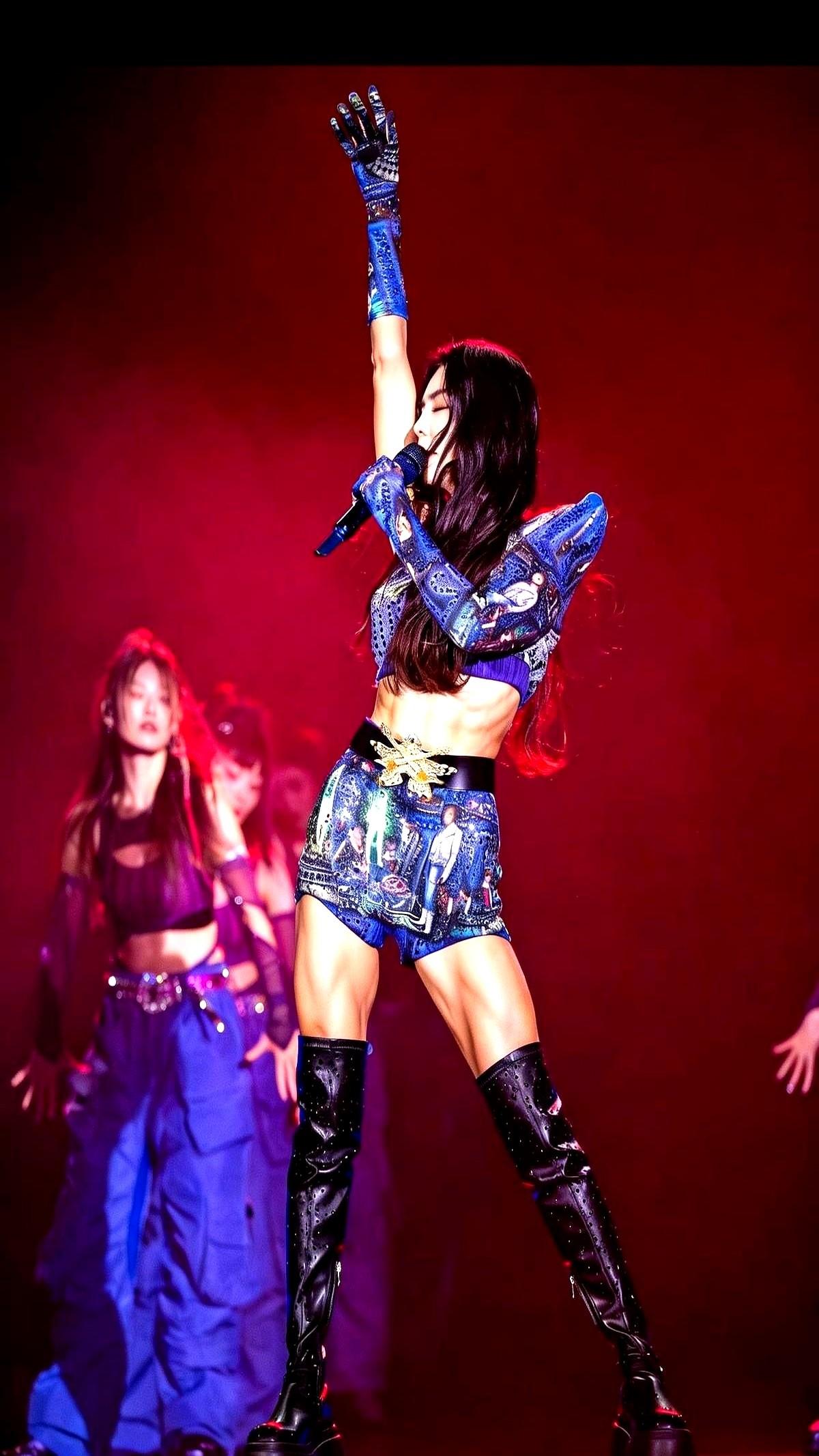 陈嘉桦最近的演唱会，满屏都在刷“好辣”。这事直接冲上热搜前三，相关话题阅读量