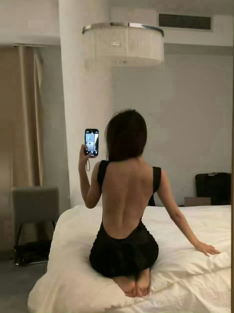 爱的本质是被看见​​​​​​