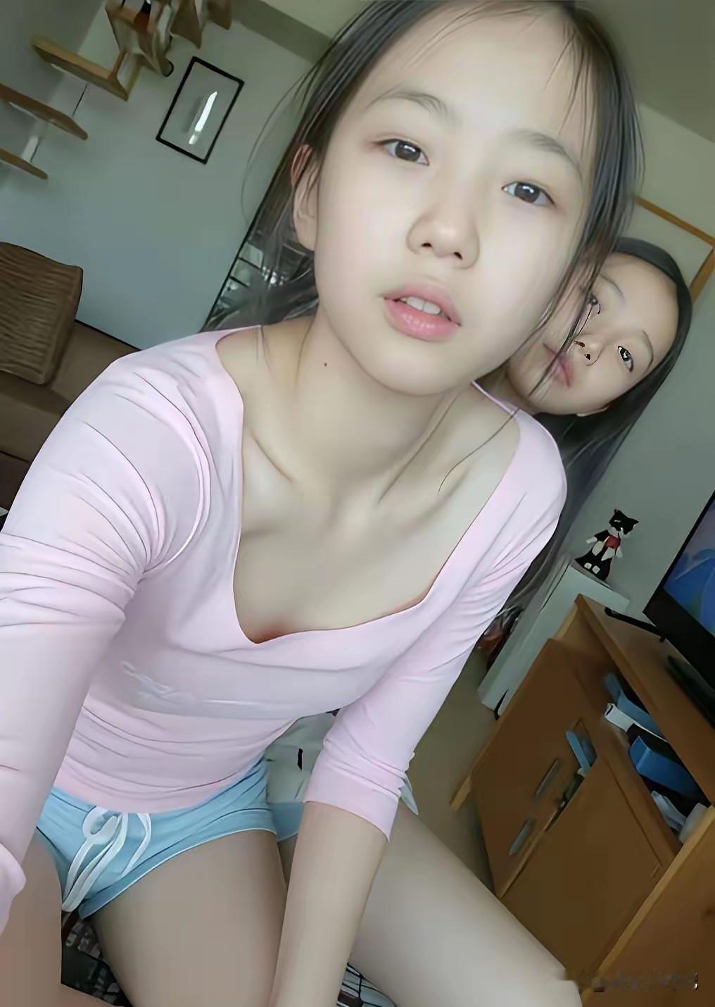 现在的孩子父母都不敢管的太严，一个是溺爱，一个是生的少，都当宝贝养着，这就导致一