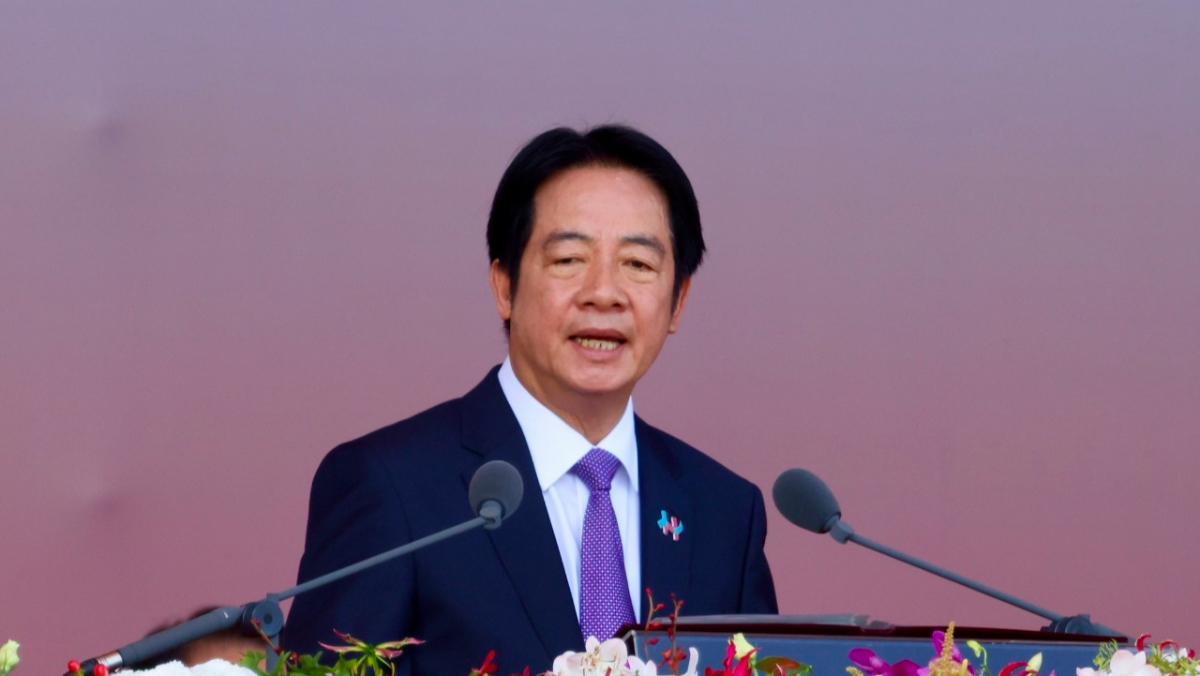 【赖清德附和赵少康：我们都“深受其害”！要求国民党配合支持“国安十法”】赵少康大