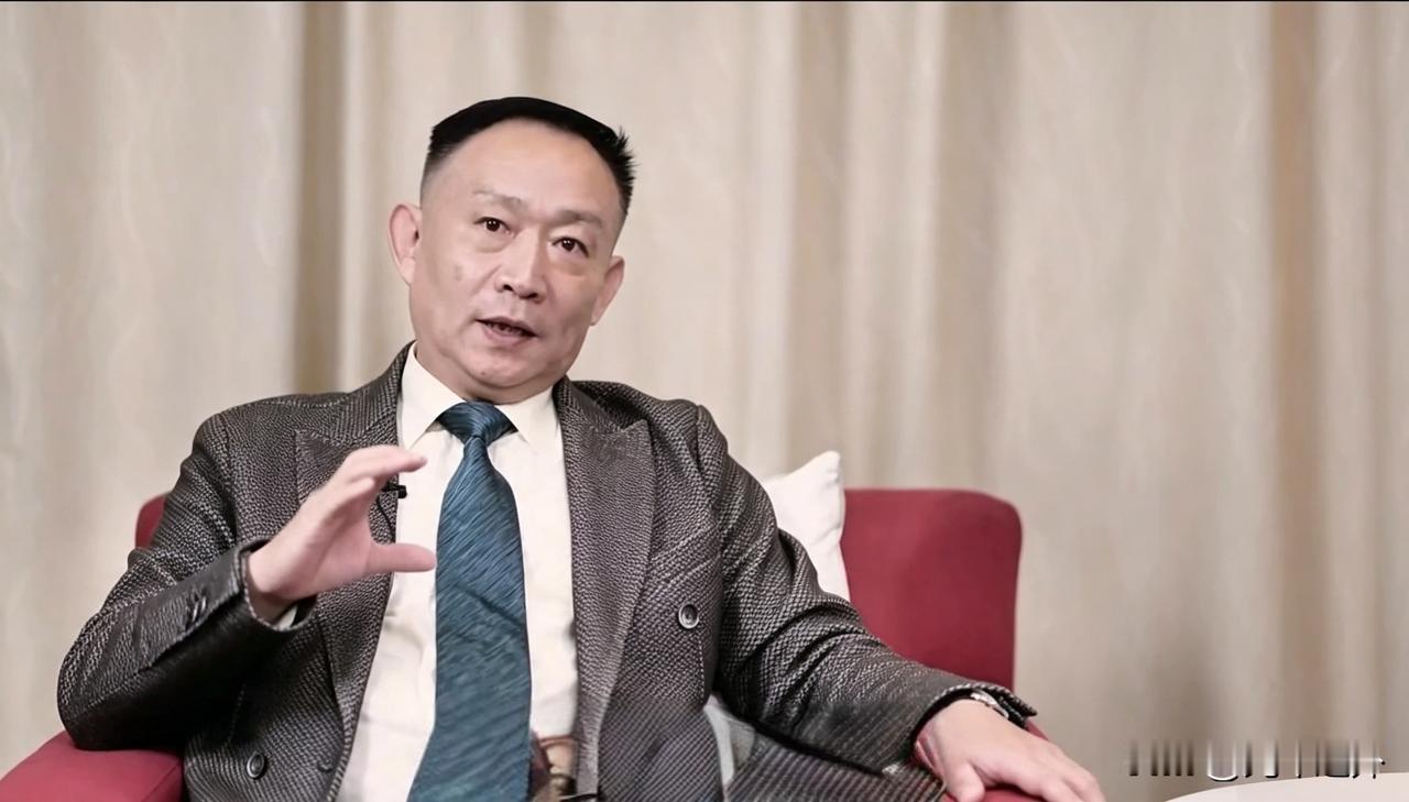 历史性时刻！卢麒元一针见血：美国财政彻底无药可救很多人还没反应过来，现在正