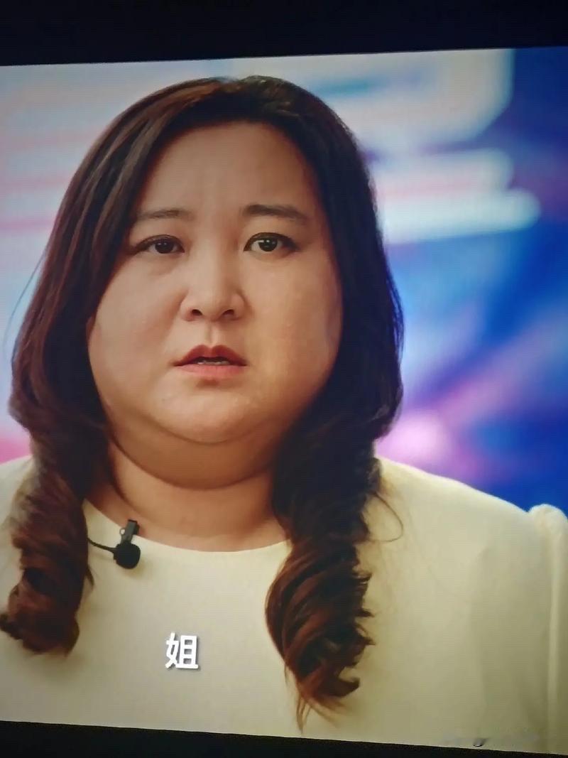 1月31日，有网友称贾玲《热辣滚烫》因涉及XQ导致部分票房被冻结，投资人亏掉底！