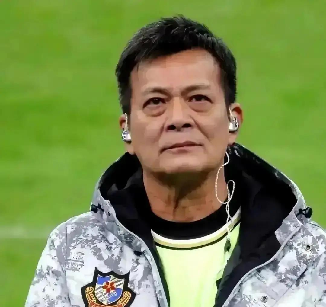 他推掉了两千万。TVB把支票塞到他面前，请63岁的黄日华再演一次郭靖。他摆