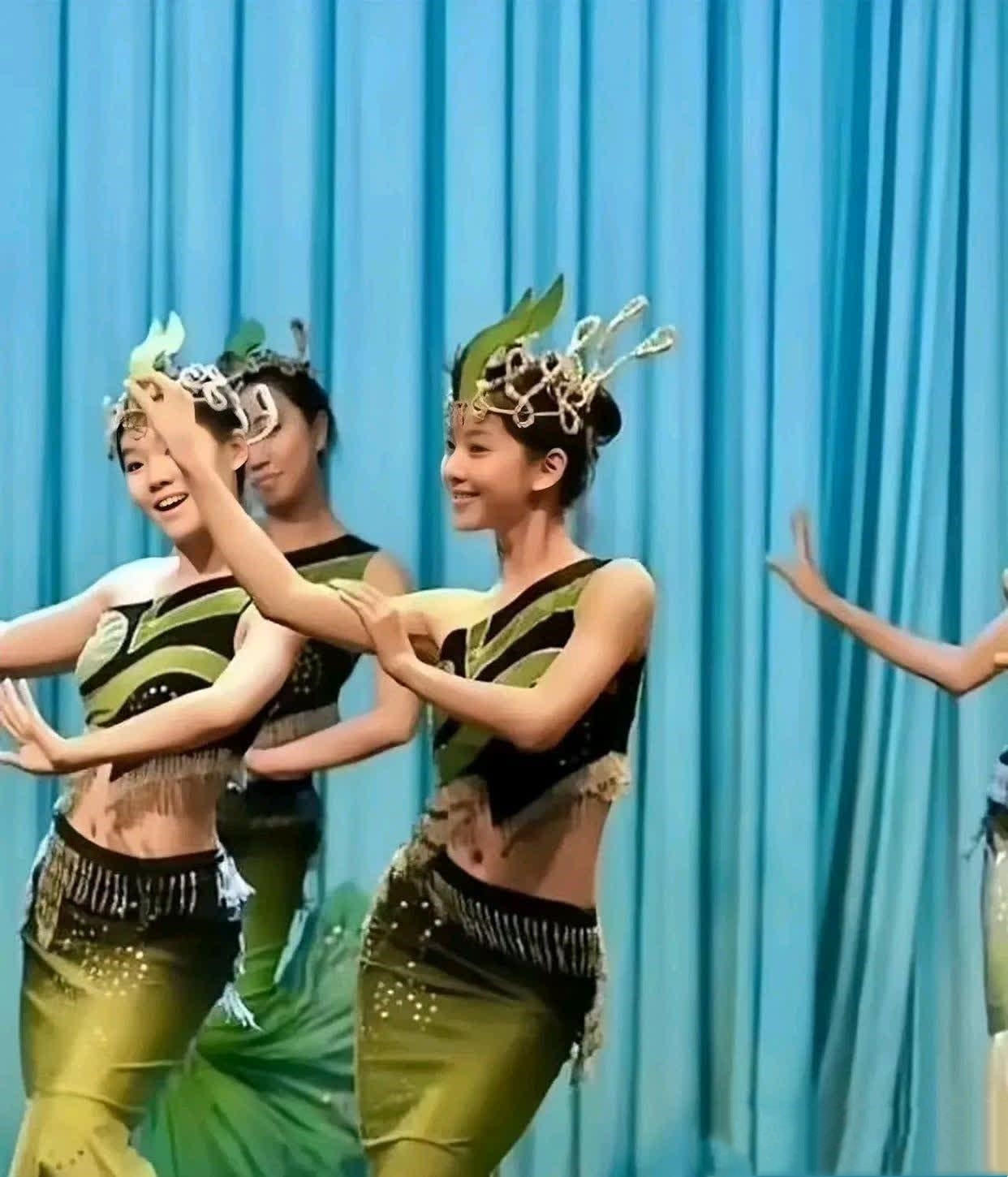 据说刘强东当初一眼就相中了她