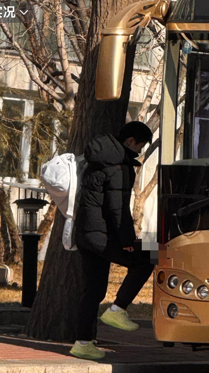 孙颖莎大年初一上训——太辛苦啦，为了备战新加坡大满贯拼了！2月17日，国乒运动