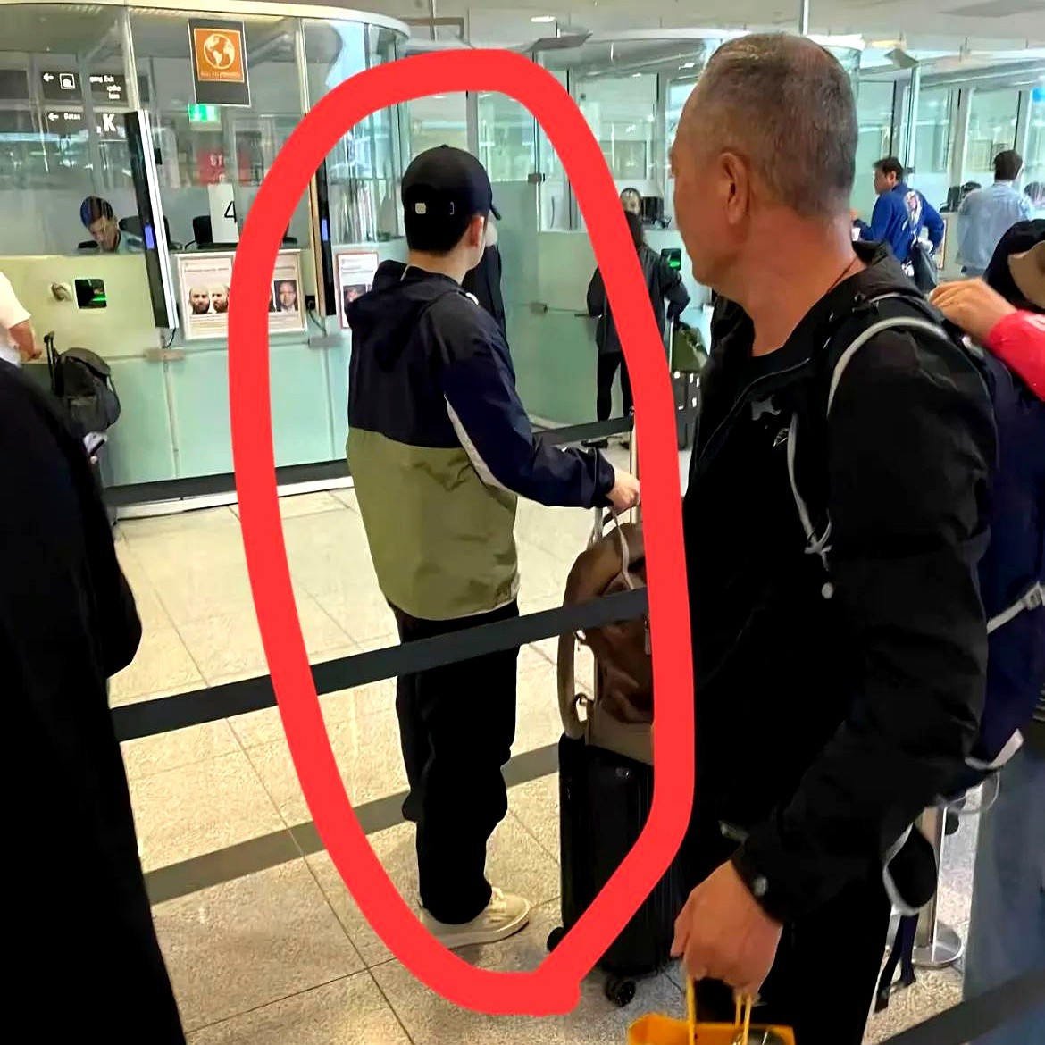 大家发现没？樊振东这人挺有意思的，LV、香奈儿、爱马仕、名牌表，无论是在公开