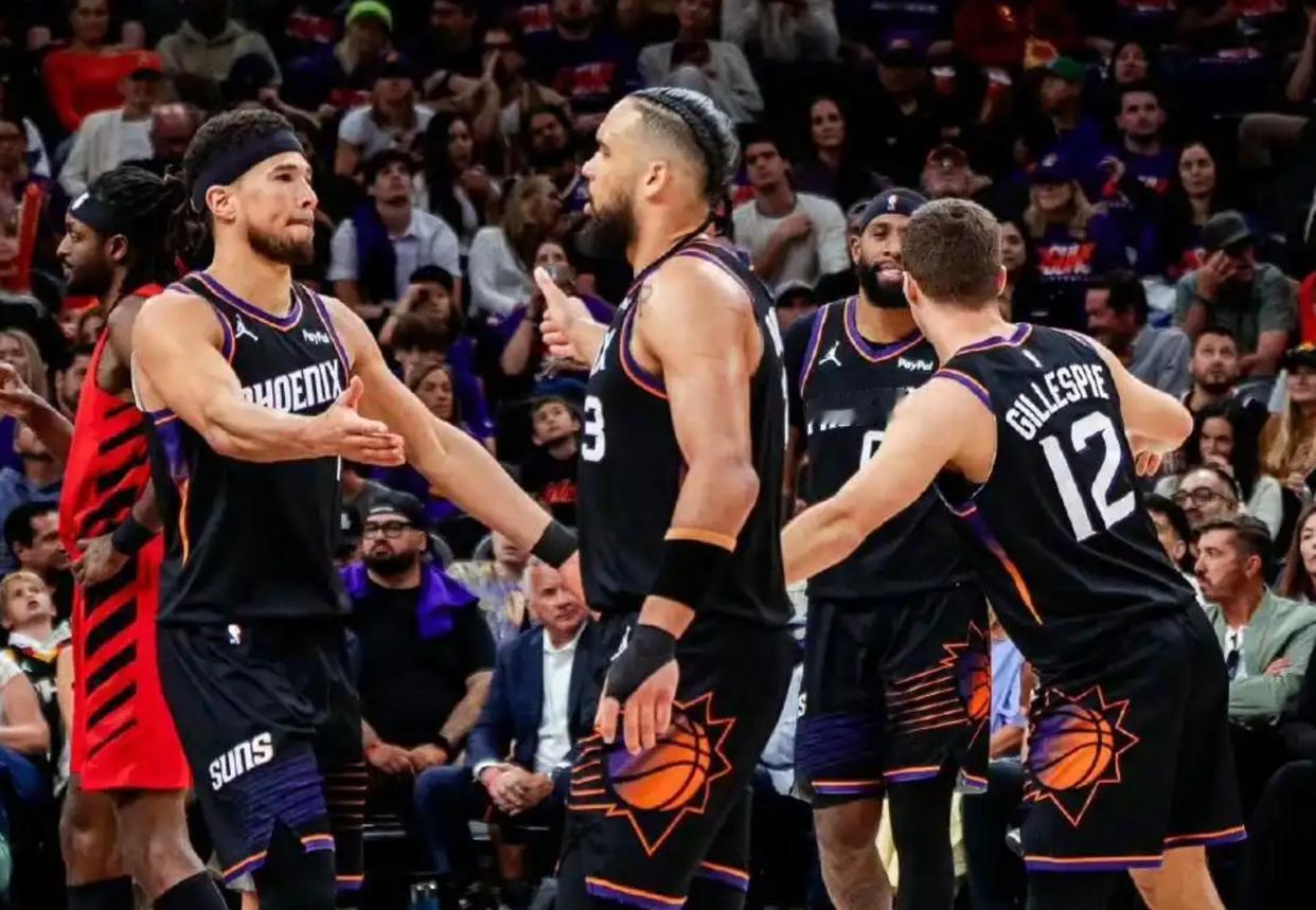 太阳现在最大的问题并不是本赛季能否打进季后赛，而是谁才球队的第一核心，是布克，还