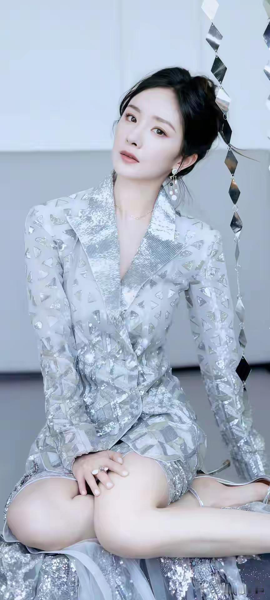 ✨银光闪闪的时尚穿搭✨