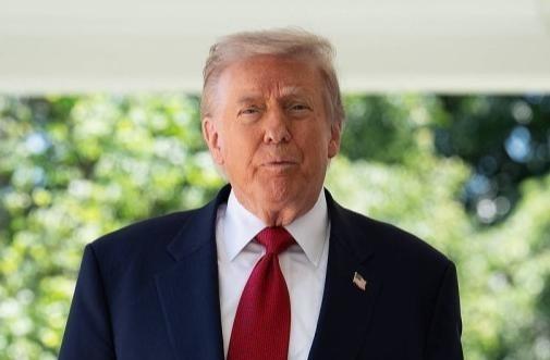 特朗普估计也蒙了！抓捕马杜罗，中国没有翻脸；空袭伊朗，中国也没有出兵。美国估计也