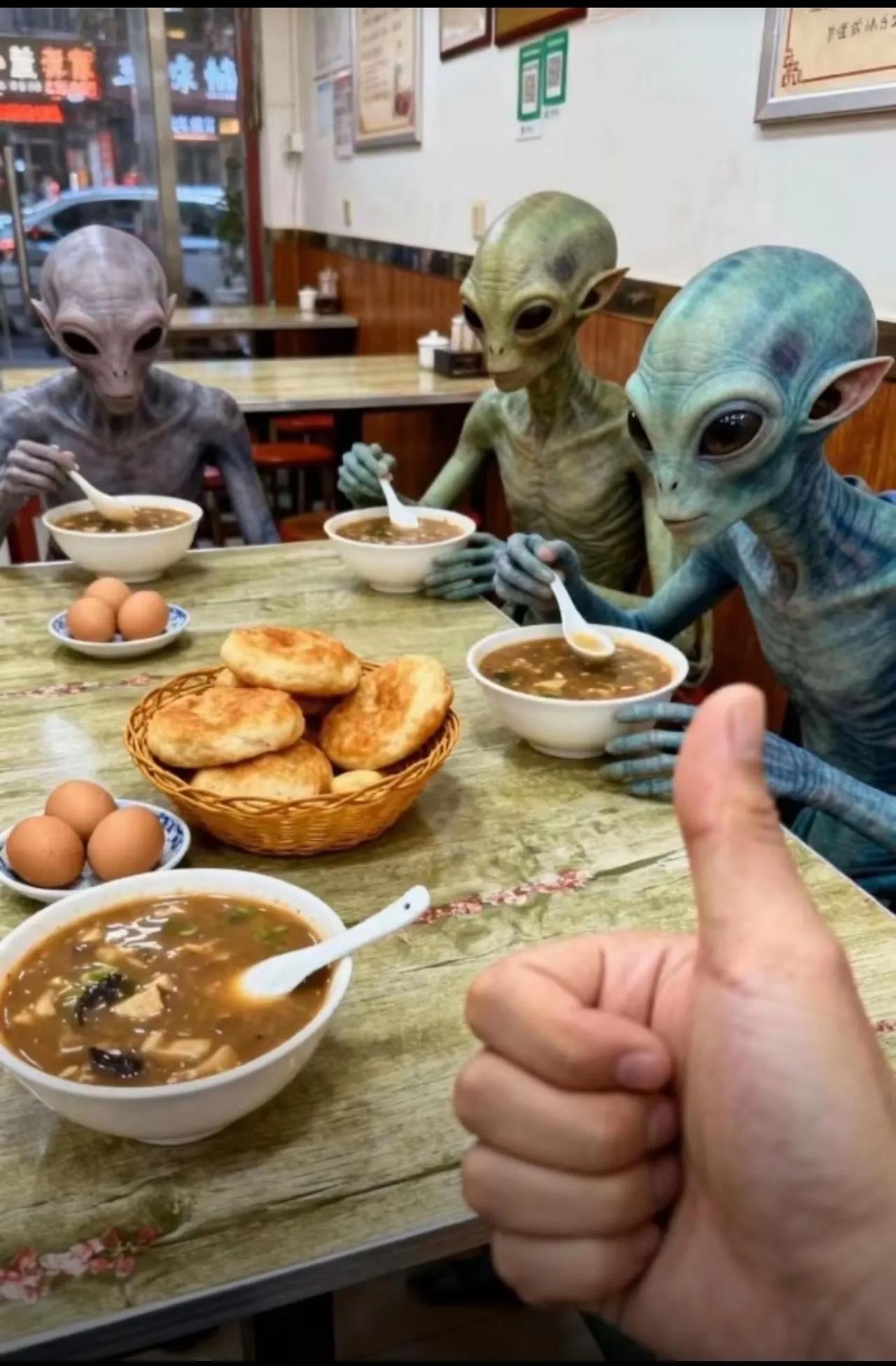 有可能，外星人就在我们身边，只是你不知道而已。近日，美国众议员蒂姆·伯切特