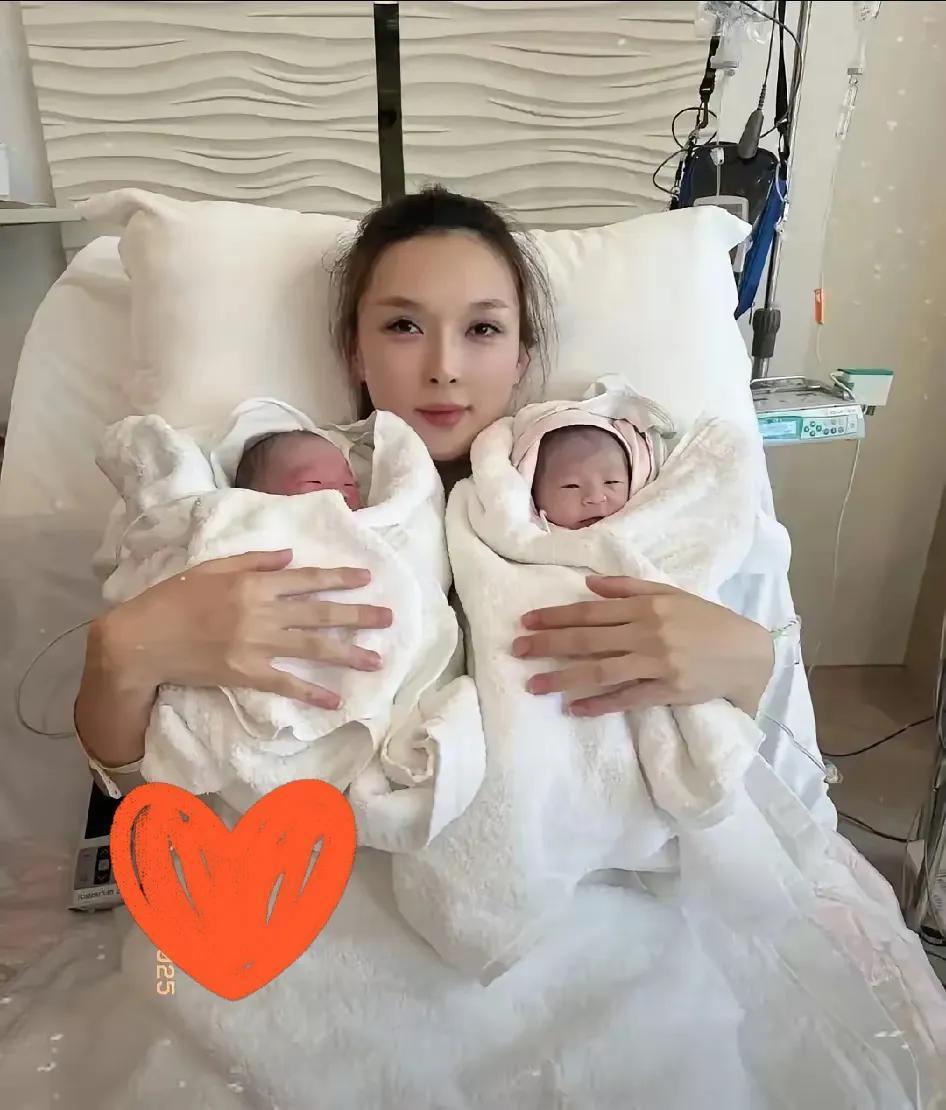 南京这事儿看得我冷笑连连。怀了双胞胎，本是大喜，结果因为验血全是闺女，公婆