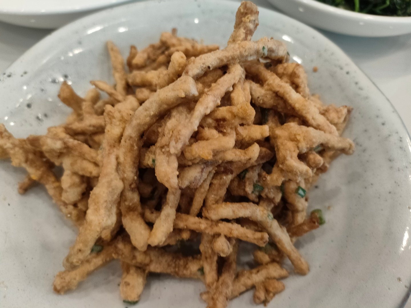 跟着去探店，幸福感拉满！小城老字号「柴米油盐」果然名不虚传，藏着舌尖上的惊喜～