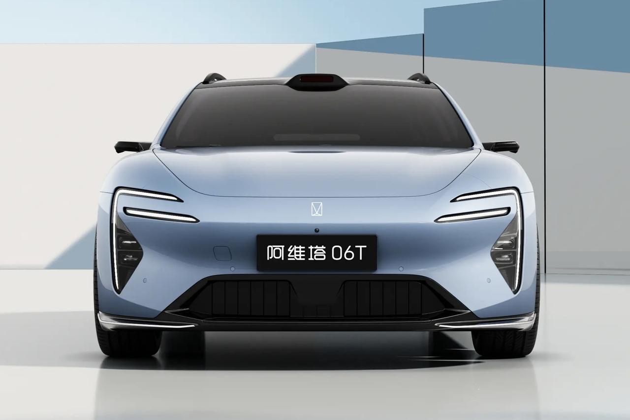阿维塔，可能自己都没有意识到，旗下车型的设计语言，都太另类了。在新能源汽车界