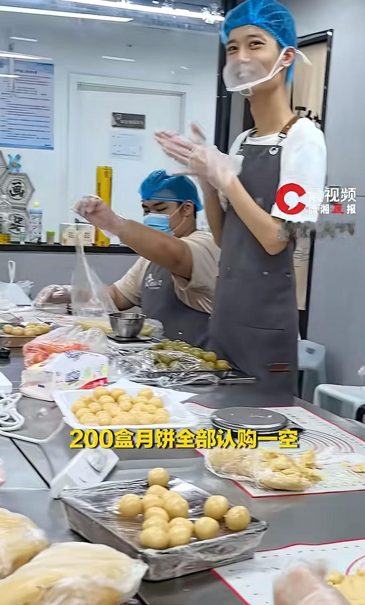 “真的是缺德冒烟了！”福建一家孤独症机构里，二十多个“星青年”通宵达旦，亲手做出