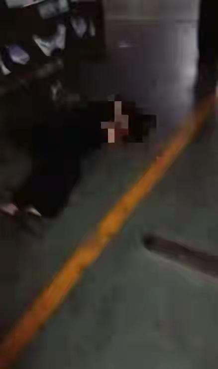 终于开庭！去年，岳阳31岁男子被发小杀害，家属：希望依法严惩凶手。2025年