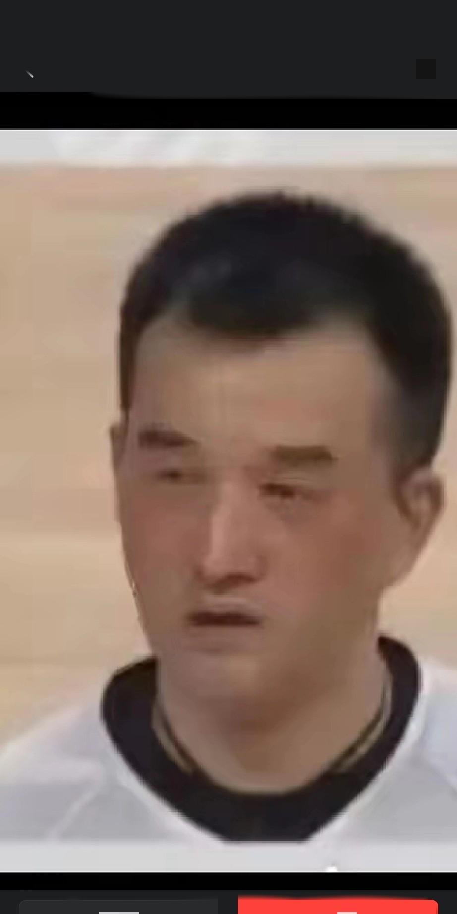 杨鸣被罚，一片哗然。99号到底是不是一个正直的人？根据调查后分析，只有广东球迷认