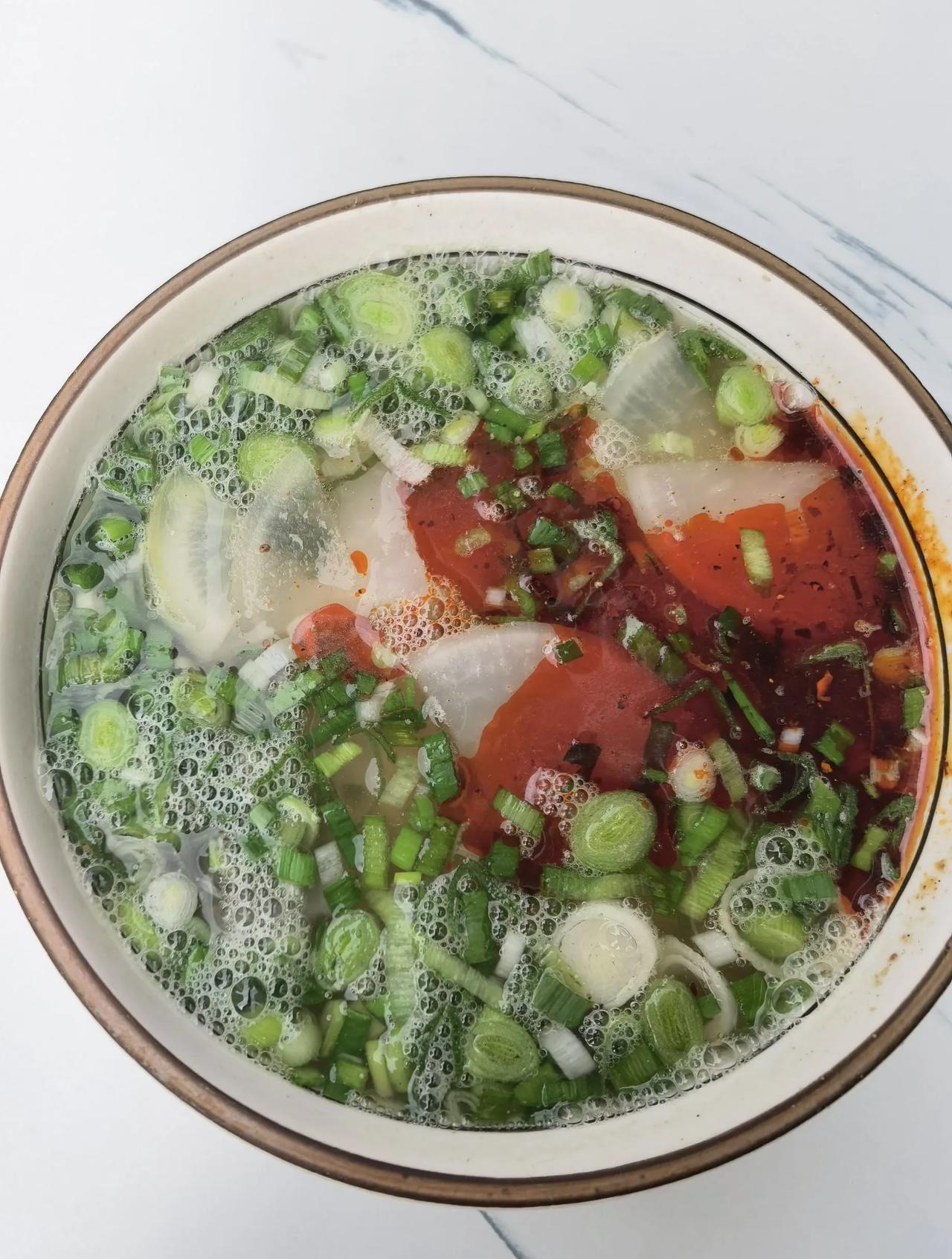谁说兰州人的早餐是从一碗牛肉面开始的？其实，很多兰州人早上并不吃牛肉面，我身边