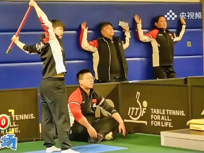 有莎莎的地方就是热闹，这齐刷刷的四个人，怎么看着像西游记里的师徒四人。训