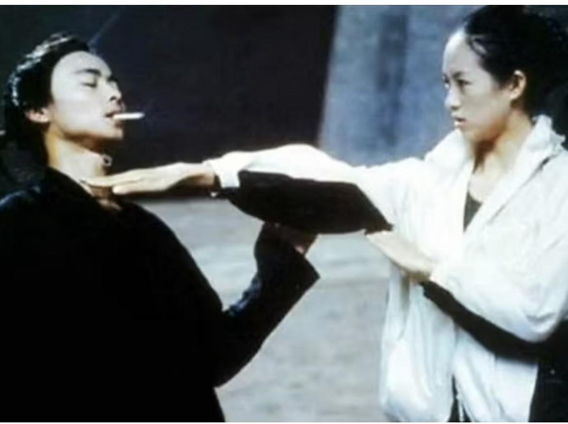 港台影视黄金时代的内地演员，那些年都受欺负。章子怡拍《卧虎藏龙》的时候，剧组的