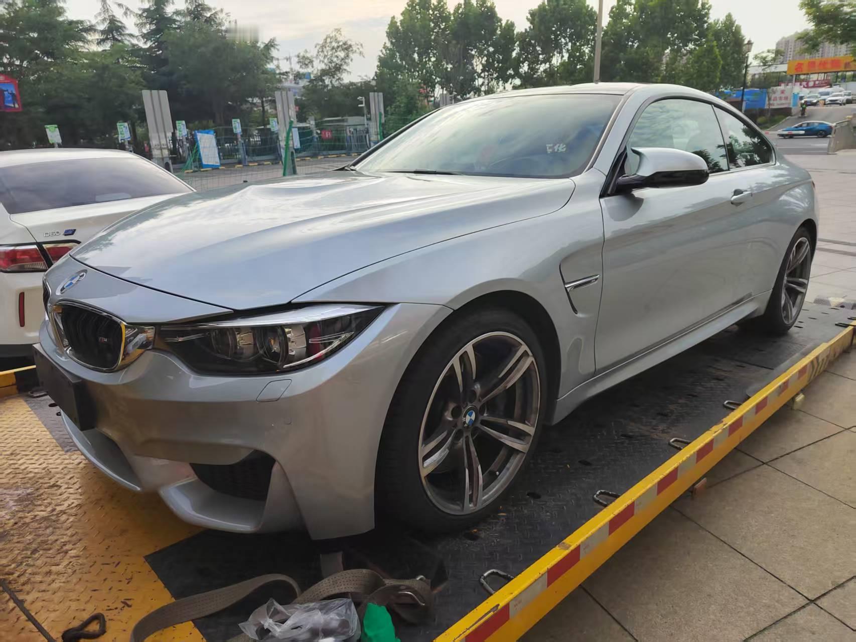 买了一台极品M4手动，我最爱的银色！​​​